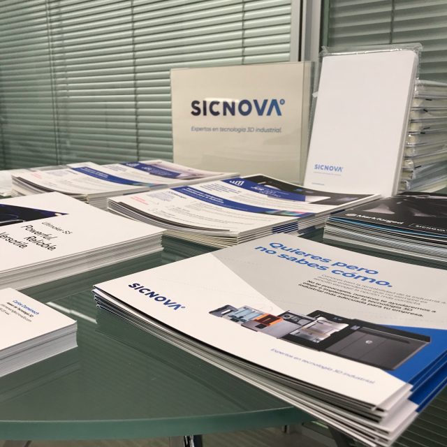 Tarjetas de visita, catálogos e información de Sicnova