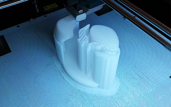 Impresión 3D con Zortrax M200 del accesorio del manillar
